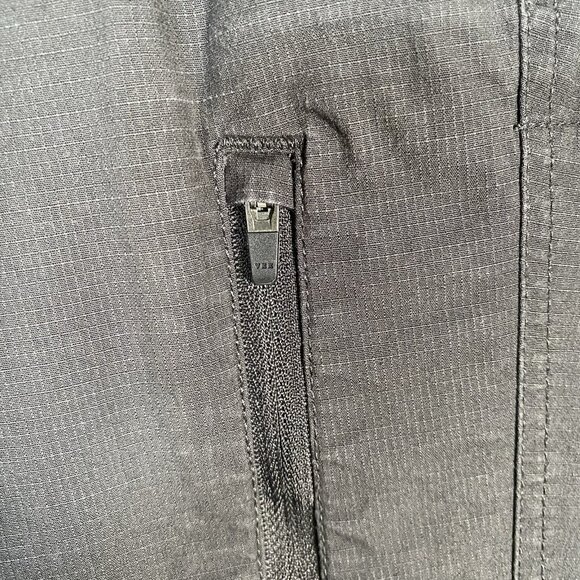 Vuori Ripstop Pants Men’s Large DuraTerra Charcoal Hiking Gorpcore Style V412 - Picture 3 of 15